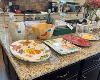 Love these serving dishes.