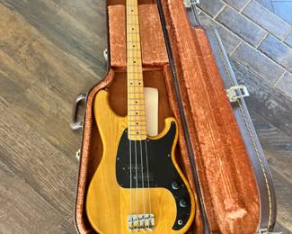 A very very special piece.  Ibanez Roadster ll Series Bass 400 guitar with case !!