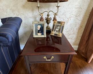 Mahogany side table (Thomasville)