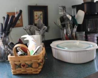 Corning Ware, Basket, Utensils