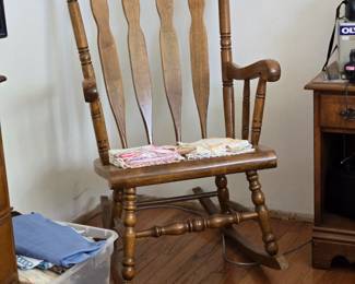 Wood Rocker & Material
