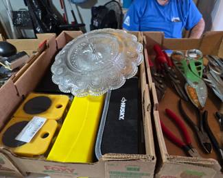 Dish made into a flower, Cutters, More