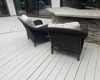 outdoor seating wicker