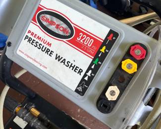 SIMPSON Pressure Washer