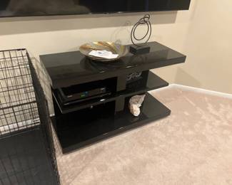 black media stand