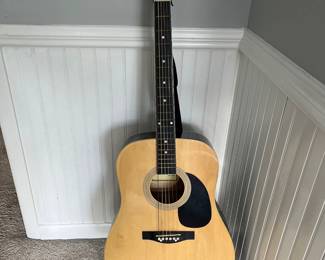 Huntington Guitar