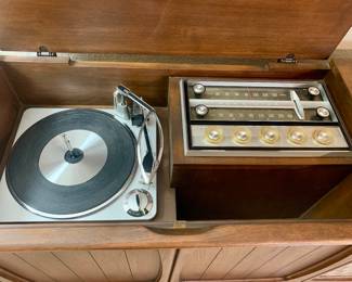 Inside the RCA Victor
