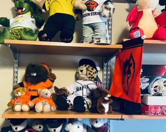 Build a bear with multiple outfits