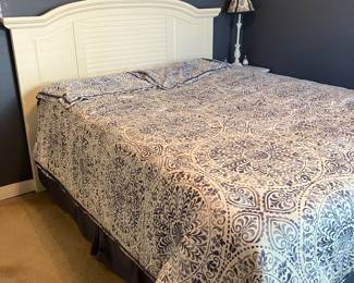 
31	$260 	White Queen Size Bed with Mattress & Boxspring
		  Headboard:  68W X 51H
