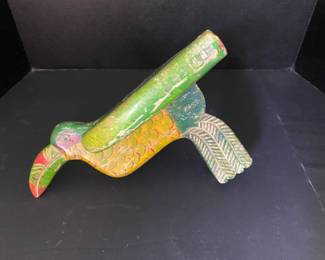 E# $68 - Parrot shelve unsigned 16Wx8Tx11D