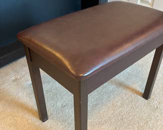 27	$400 	Casio Digital Piano MODEL ????
		  54W X 16D X 32H
28		Piano Bench. Included 
		  22W X 13D X 19H
