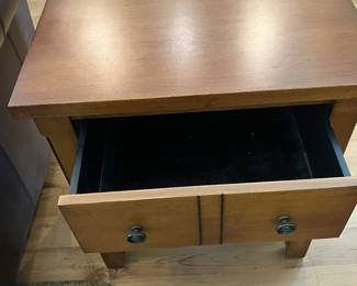 15	$70 	Thomasville Side Table with One Drawer
		  20W X 20D X 22H
