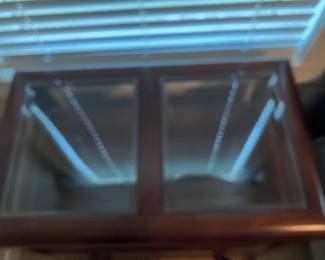 23	$200 	2 End Tables with Glass Inserts & 2 Drawers
		  28W X 17D X 28H
