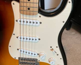  40	$350 	 Fender Stratocaster 6 strings Bass Guitar with Case
		  #MZ4047536
