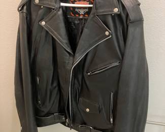 $80 	Men's 48T interstate Leather Jacket
