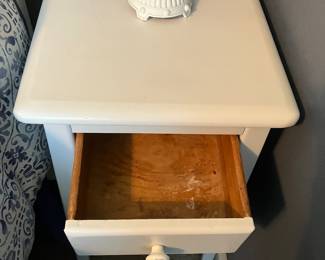 32	$70 	End Table - White Painted Wood
		  15W X 14D X 24H
