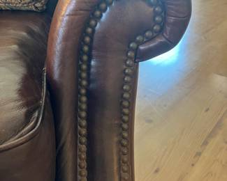 13	$240 	Thomasville Leather Guest Chair & Ottoman
		  Chair:  36W X 23D X 36H
		  Ottoman:  27W X 22D X 16H
