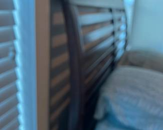 
22	$400 	Queen Size Bed with Beautyrest Mattress & Boxspring
		  Headboard:  64W X 54H
		  Footboard:  64W X 36H
