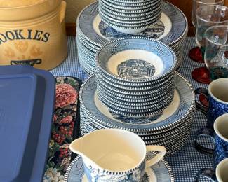 Currier and Ives Chna