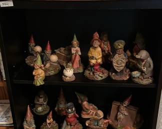 Large collection of Tom Clark figurines 