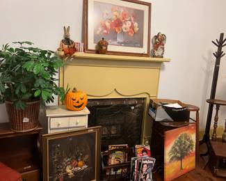 Home Decor 
Small Tables 