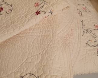 Quilts, blankets and throws for fall!