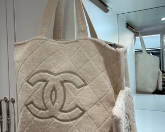 Chanel Spa Bag,  small bag, no towel 