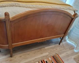 Full sized antique bed