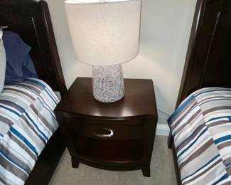 LIBERTY FURNITURE CONTEMPORARY NIGHTSTAND