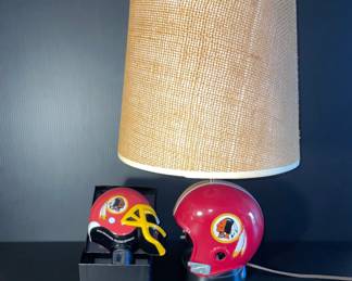 Redskins lamp and mini helmet