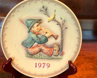 1979 Hummels collector plate