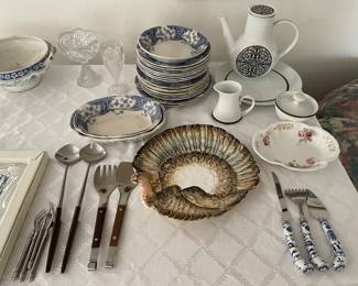 Noritake Younger Image black & white teaset