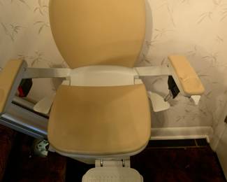 Acorn stair lift in working condition