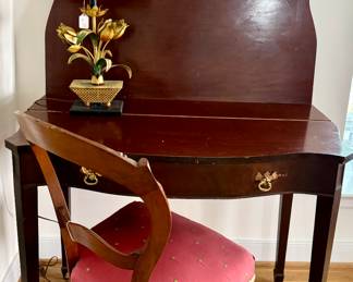 Game Table - with 3 leaves, tole lamps, coffee table books, art books and more... 