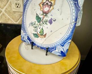 Chargers, pottery, Italian tiles