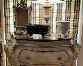 Sophisticated Furniture & Decor