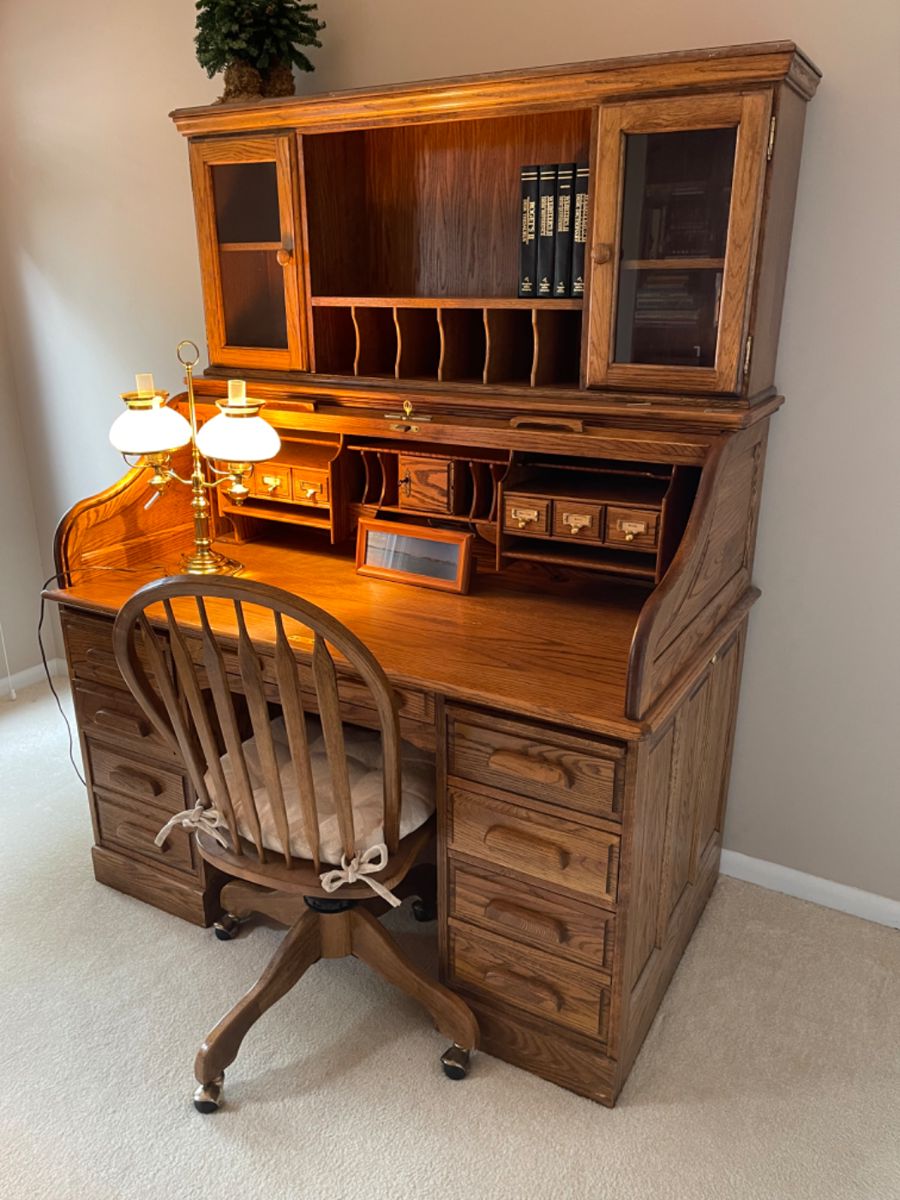 BEAUTIFUL ROLL TOP DESK