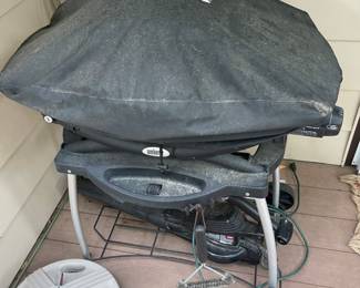 WEBER FOLDING GRILL