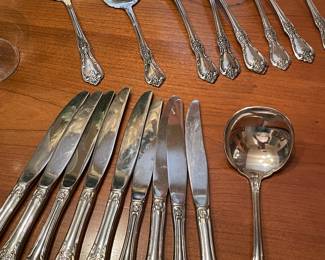 Stainless flatware
