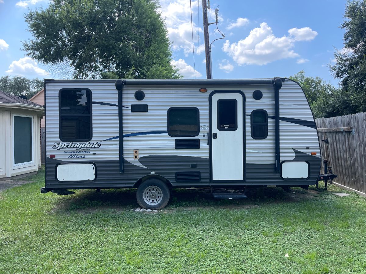 2017 Keystone Springdale Summerland Mini 1750RD…..21 ft, 30 amp, single axle, sleeps 4, electric tongue jack, Norcold gas/110V Refrigerator, 2 burner stovetop, microwave, 6 gallon water heater, a/c, outside shower and storage, awning.  This RV was purchased brand new in 2017 and brought home.  Due to illnesses it has never been used.  The mattress was still wrapped in the original plastic.  It has had a water leak in the front that has been repaired.  This item is available for pre-sale.  