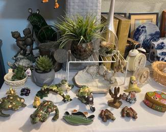 Frog Decor, Faux Plants