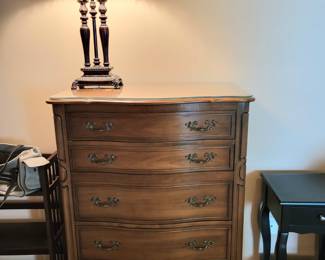 Drexal chest of drawers