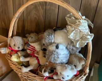 Stuffed animals/ toys