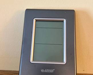 LA Crosse Technology