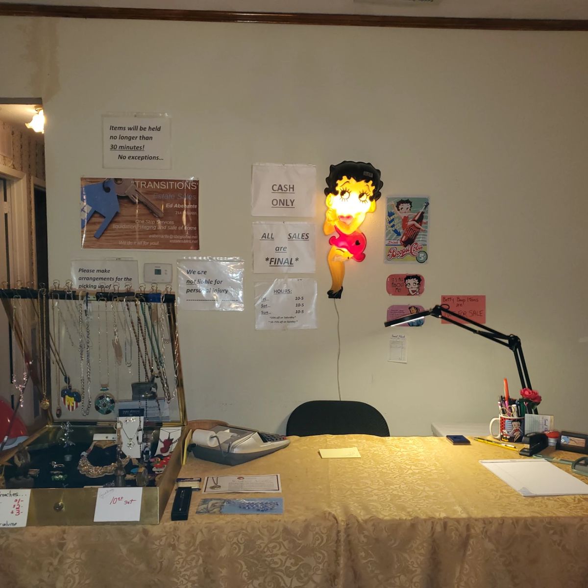      *******Betty Boop Items Are Not For Sale!********