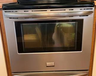 Frigidaire Gallery Electric Glass Top Stove Model PGEF3041KFH