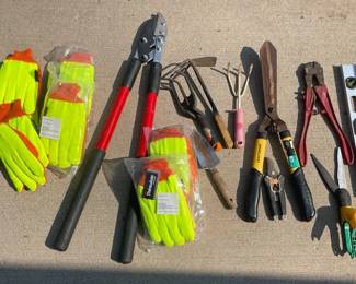 Assorted Hand Tools Rig Impactor Gloves