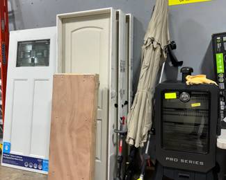 Doors, Attic Ladders, Umbrella's and Smokers Orlando Estate Auction