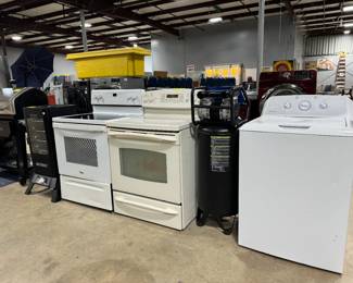 BBQ Grills, Smokers, Stoves, Air Compressor and Washer & Dryers Orlando Estate Auction