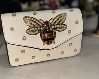 Bumble Bee Purse Orlando Estate Auction